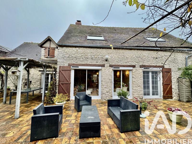 Maison - 140 m² - 6 pièces