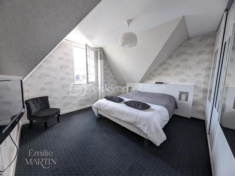 Maison - 111 m² - 5 pièces