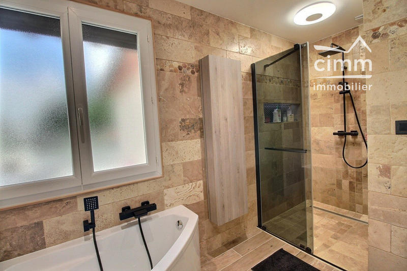 Villa - 140 m² - 4 pièces