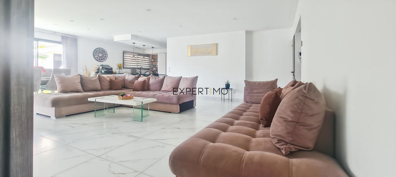 Villa - 136 m² - 5 pièces