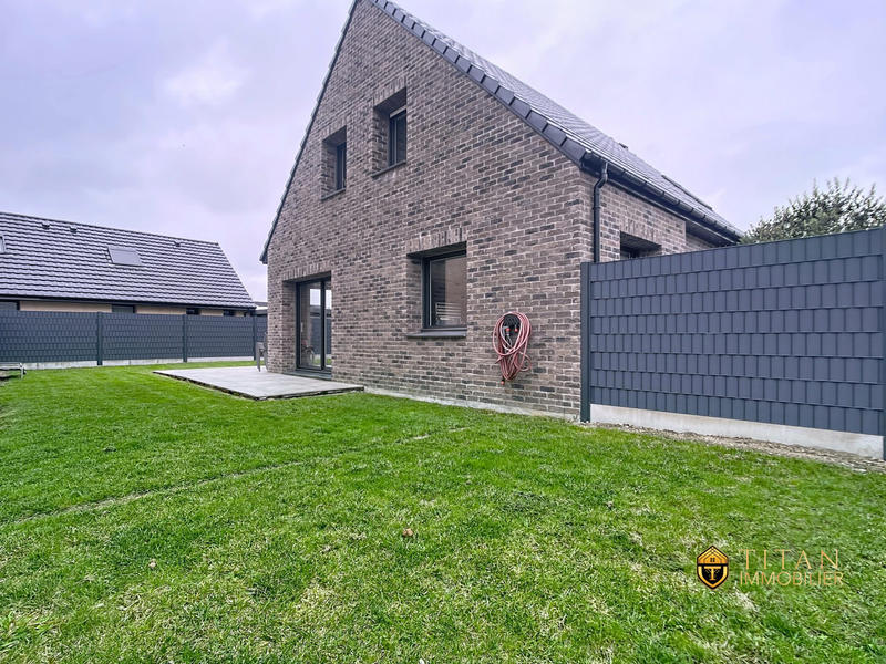 Maison - 101 m² - 5 pièces