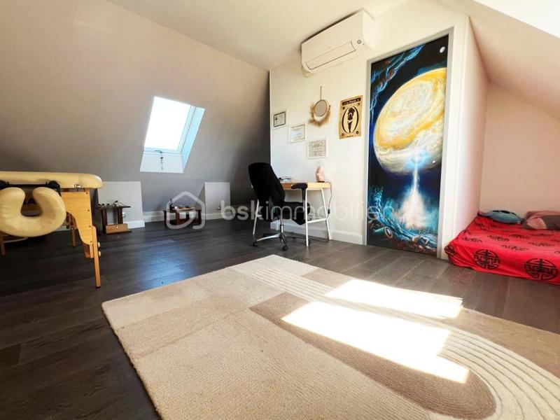 Maison - 144 m² - 8 pièces