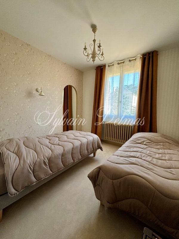 Château - 2 000 m² - 50 pièces