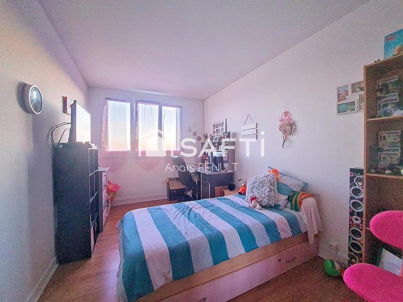 Appartement - 85 m² - 5 pièces