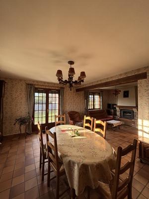 Maison - 102 m² - 5 pièces