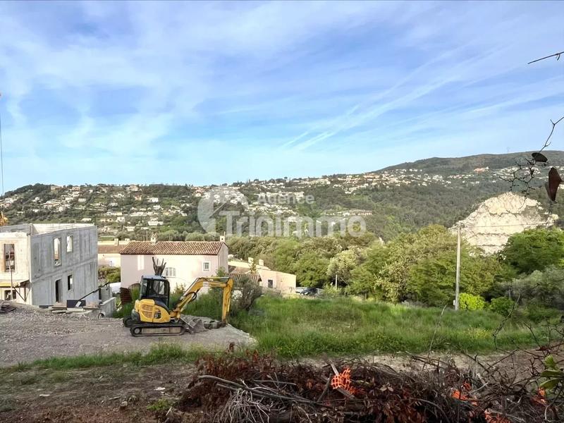 Terrain - 709 m²