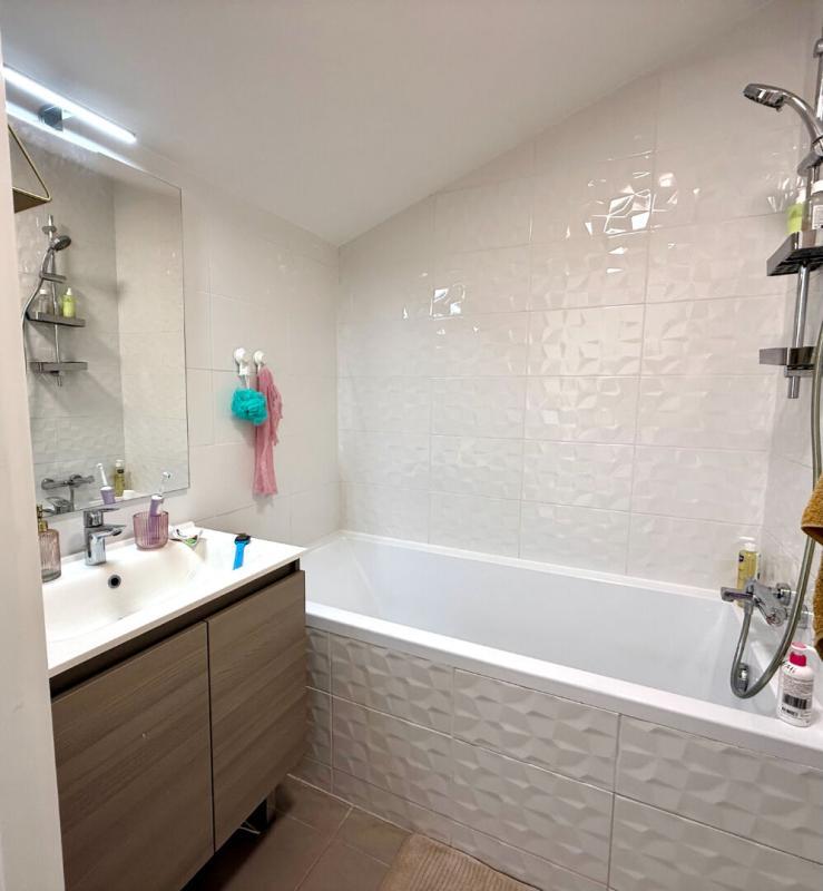 Maison - 98 m² - 4 pièces