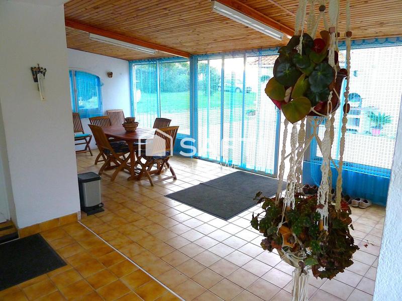 Propriété - 125 m² - 5 pièces