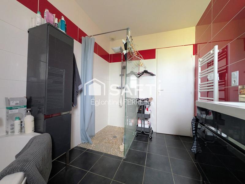 Maison - 93 m² - 4 pièces