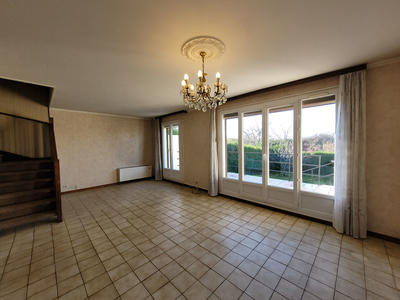 Maison - 94 m² - 5 pièces