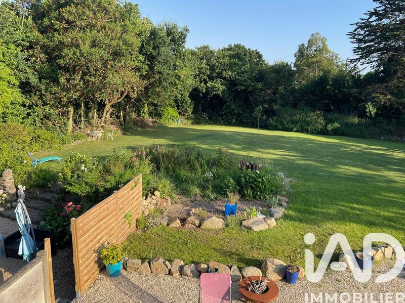 Maison - 220 m² - 8 pièces