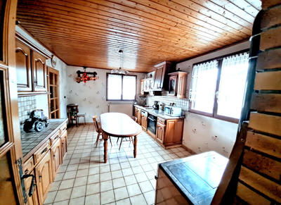 Maison - 87 m² - 6 pièces