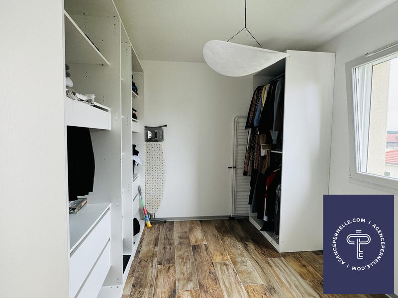 Maison - 99 m² - 4 pièces