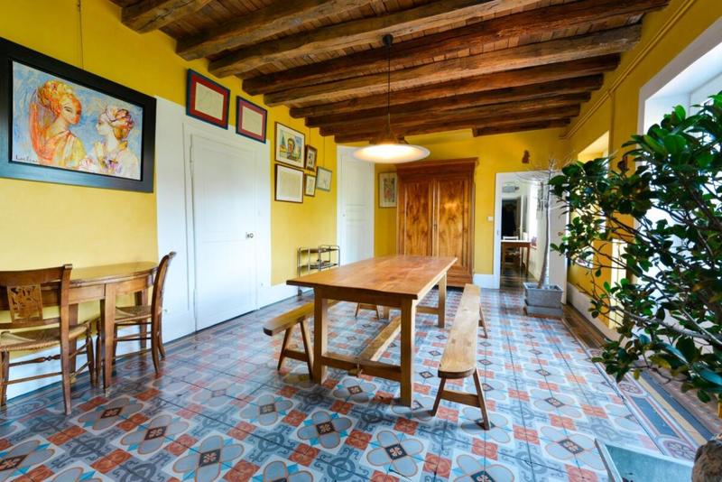 Maison - 297 m² - 11 pièces