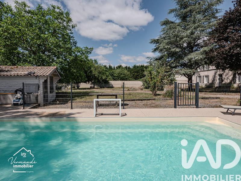 Maison - 225 m² - 6 pièces