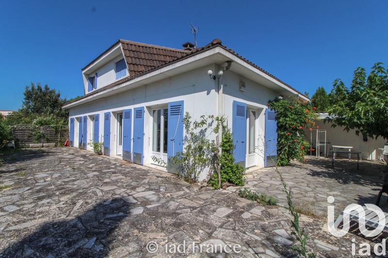 Maison - 181 m² - 8 pièces