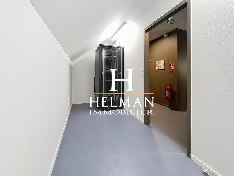 Bureau - 331 m² - 14 pièces