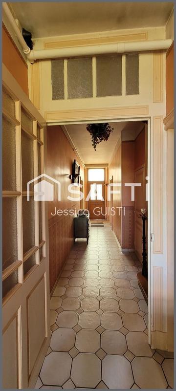 Maison - 176 m² - 8 pièces