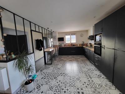 Maison traditionnelle - 130 m² - 7 pièces