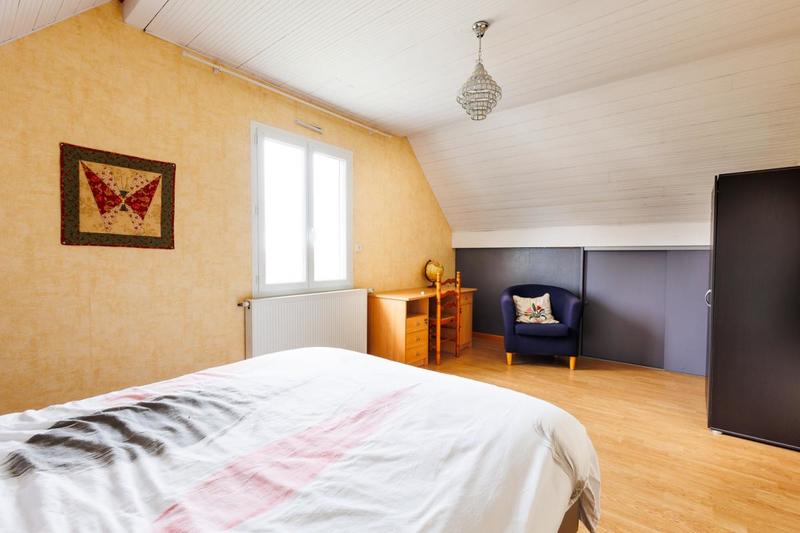 Maison - 200 m² - 6 pièces