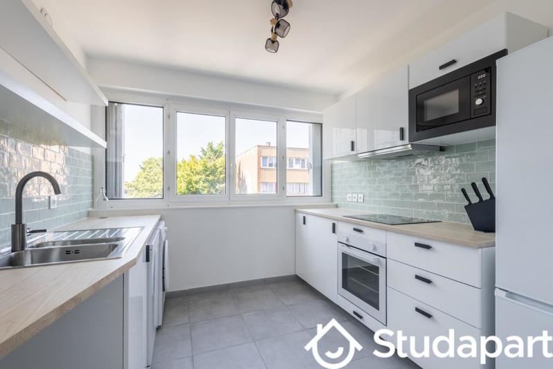 Chambre - 9 m² - 1 pièce