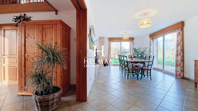 Maison - 177 m² - 7 pièces