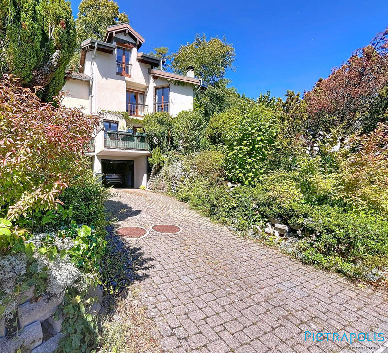 Maison - 139 m² - 6 pièces