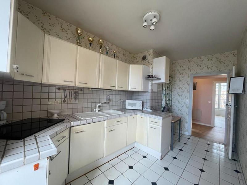 Appartement - 98 m² - 4 pièces