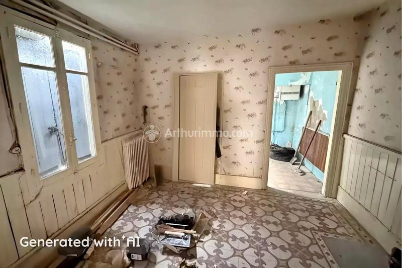 Maison - 90 m² - 5 pièces