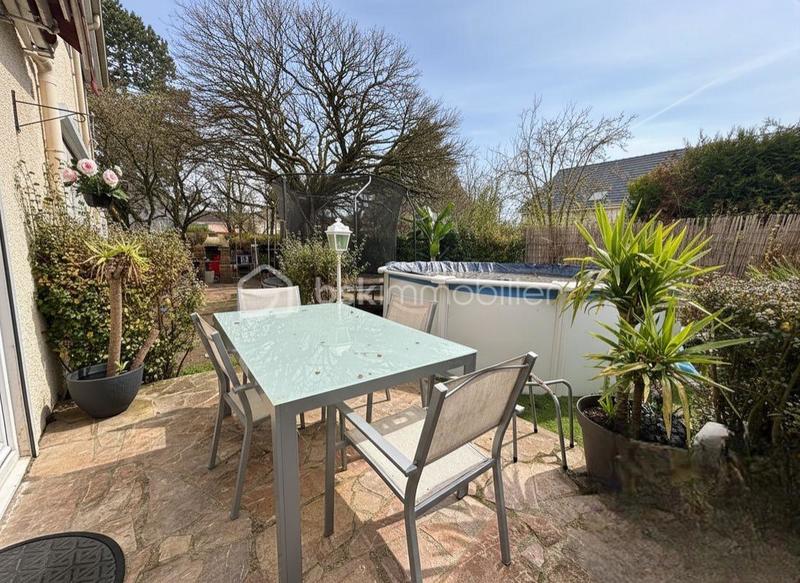 Maison - 140 m² - 6 pièces