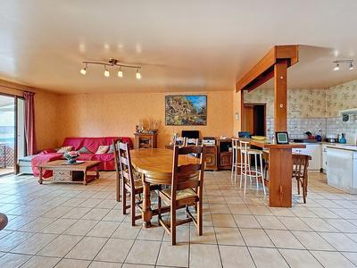 Maison - 102 m² - 5 pièces