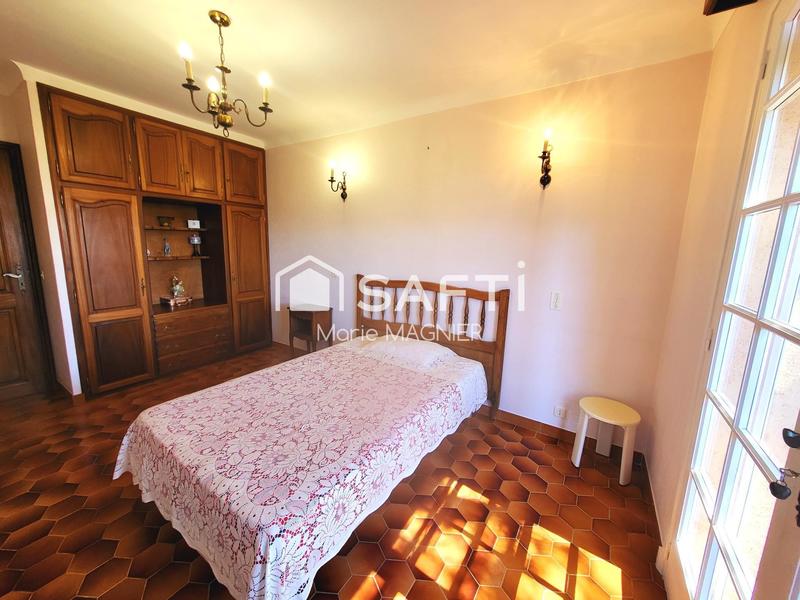 Maison - 269 m² - 12 pièces