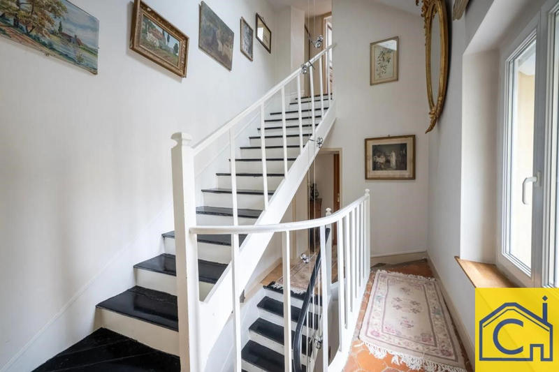 Maison - 176 m² - 5 pièces