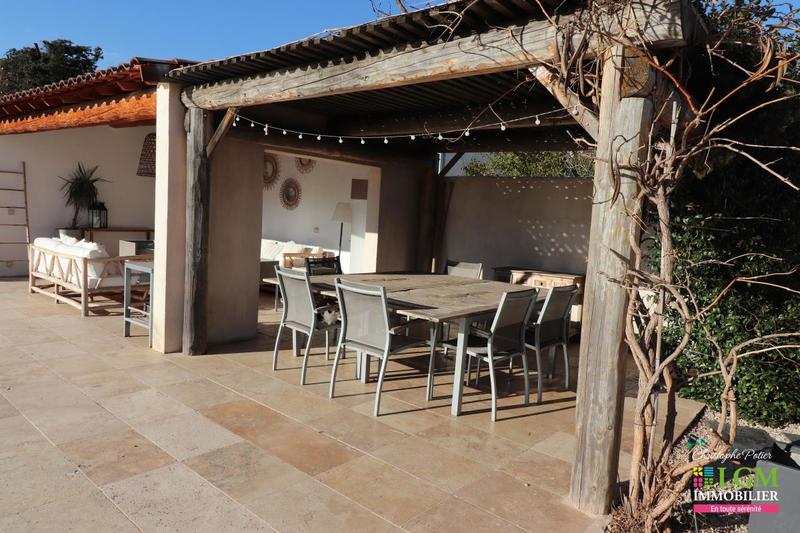 Villa - 188 m² - 6 pièces