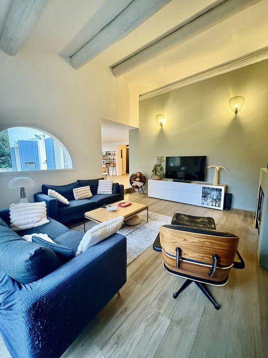 Villa - 225 m² - 7 pièces