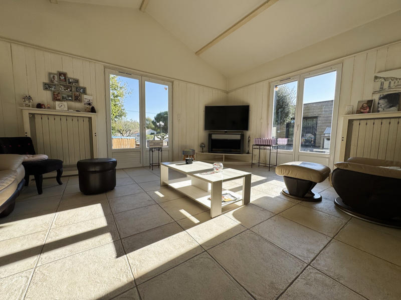 Maison - 290 m² - 9 pièces