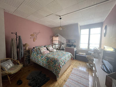 Maison - 93 m² - 4 pièces