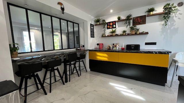 Maison - 135 m² - 7 pièces