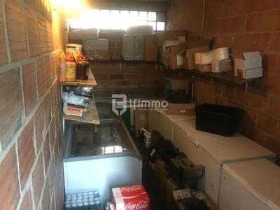 Local commercial - 35 m² - 2 pièces