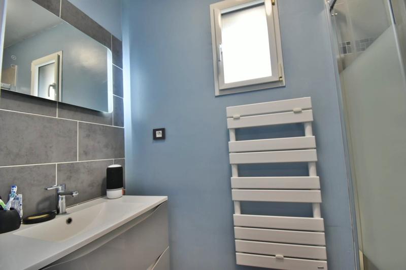 Maison contemporaine - 145 m² - 7 pièces