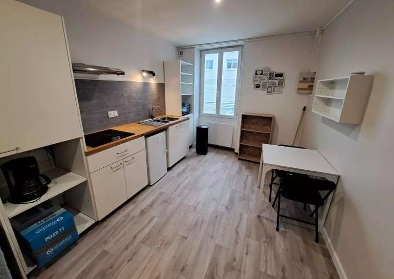 Studio - 27 m² - 1 pièce
