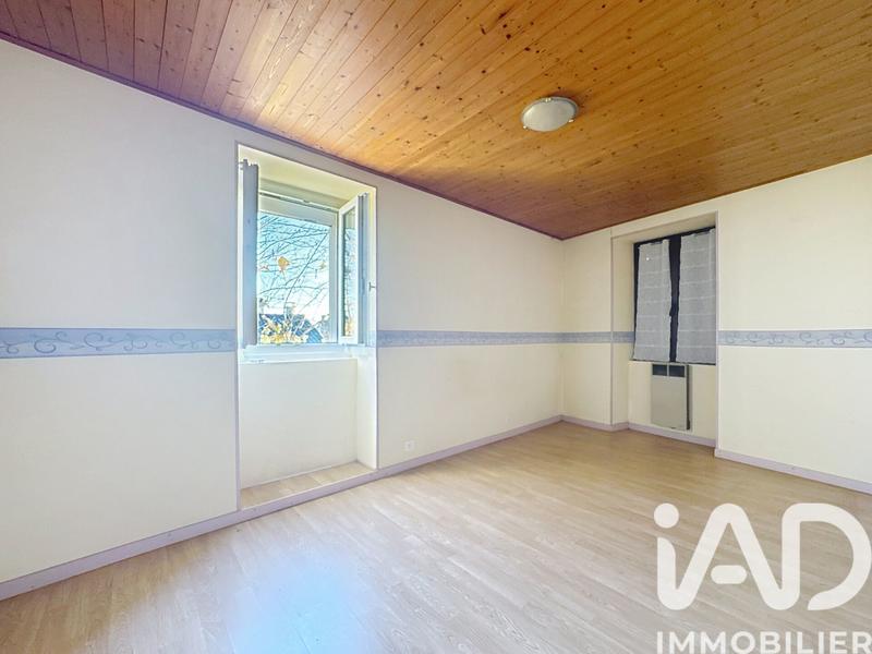 Maison - 98 m² - 5 pièces