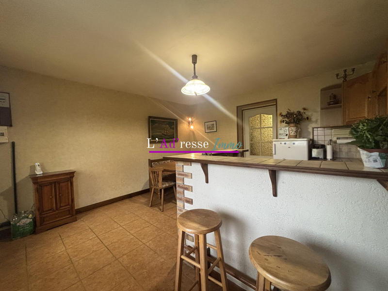 Maison - 99 m² - 5 pièces