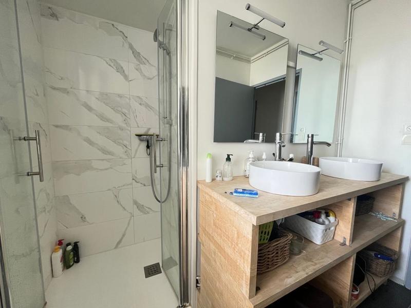 Appartement - 88 m² - 2 pièces