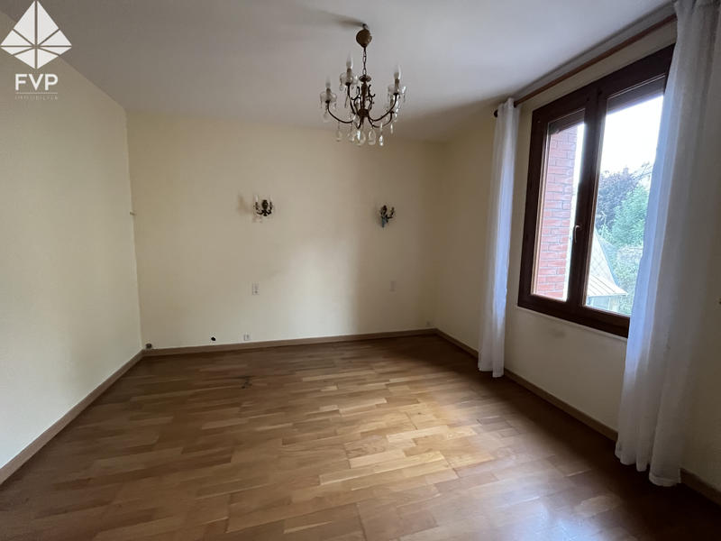 Maison - 107 m² - 6 pièces