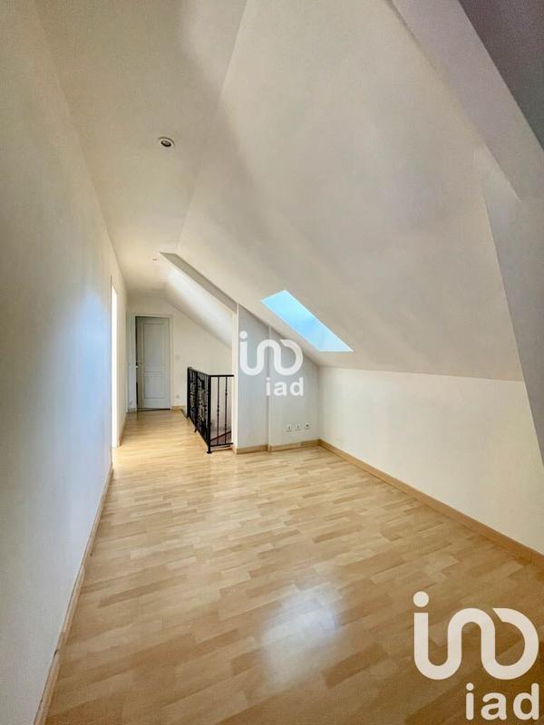 Maison - 177 m² - 5 pièces