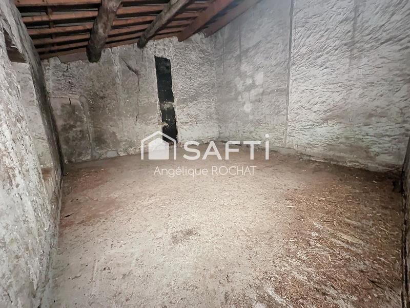 Maison - 370 m² - 12 pièces