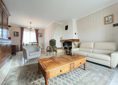 Maison traditionnelle - 75 m² - 5 pièces