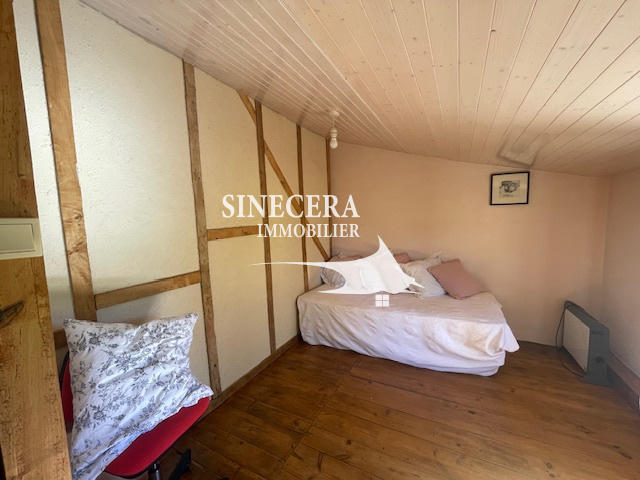 Maison - 340 m² - 5 pièces