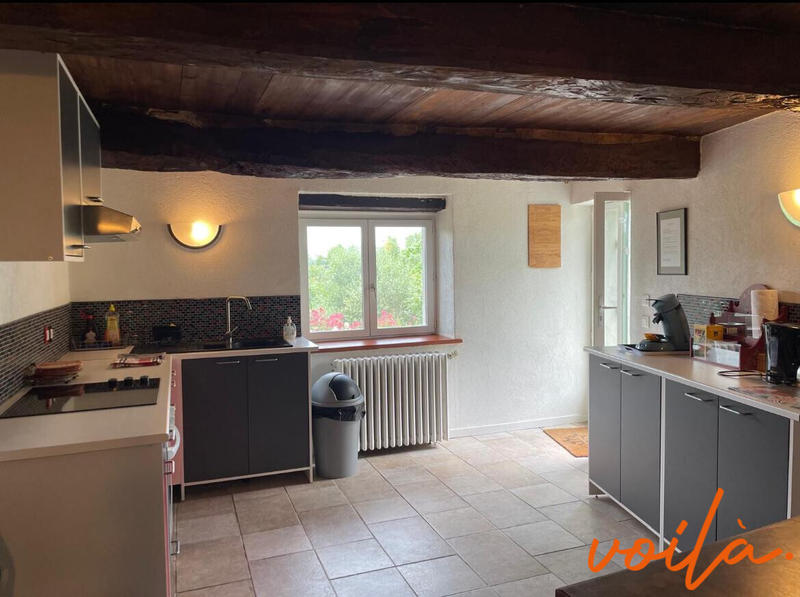Maison - 320 m² - 9 pièces
